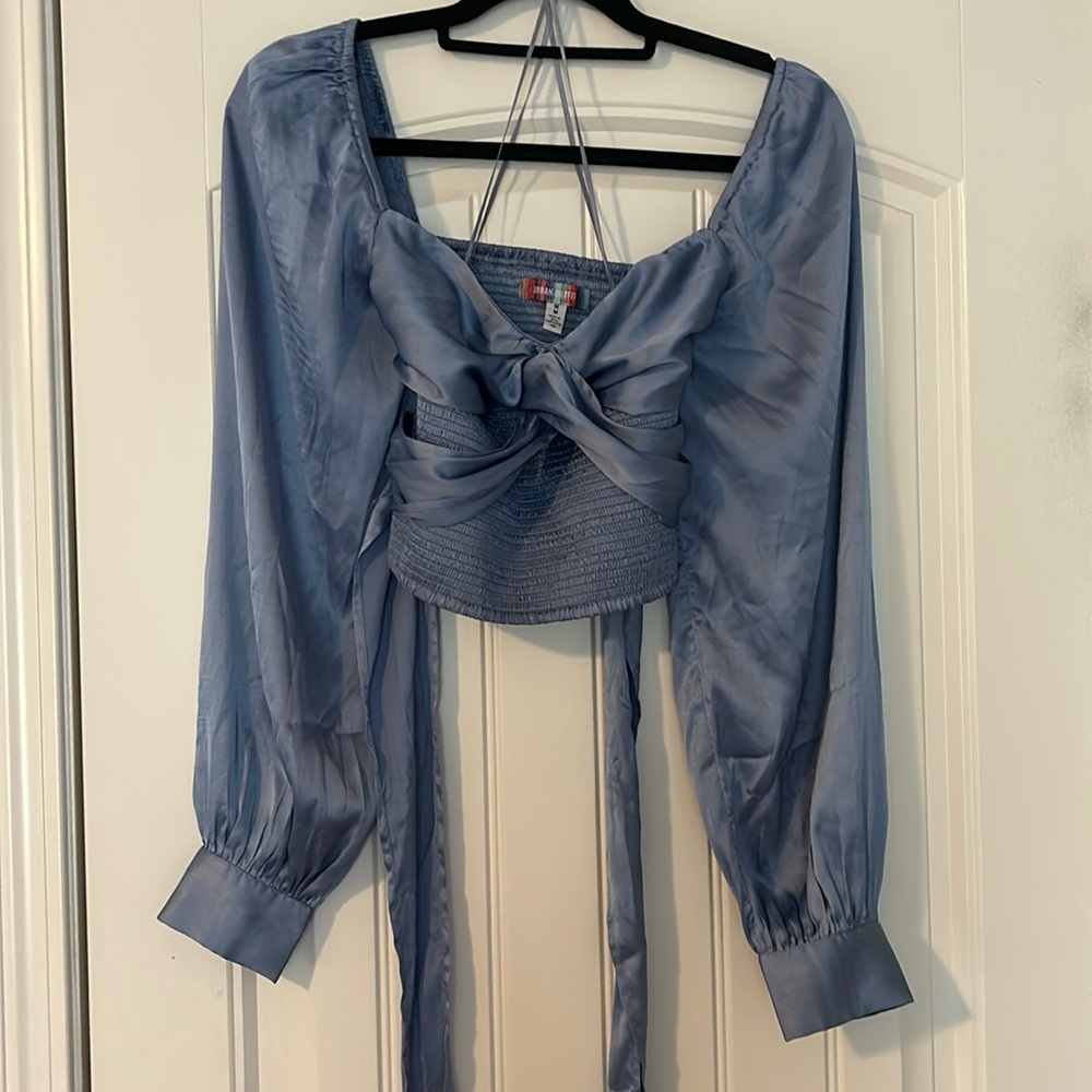 Urban Outfitters Periwinkle Silky, tie back, crop top. Size M